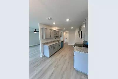 944 Rustling Pines Rd #12B, Cantonment, FL 32533 - Photo 5