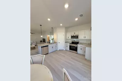 1782 Leigh Loop #7D, Cantonment, FL 32533 - Photo 7