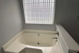 5955 Ashton Woods Cir, Milton, FL 32570 - Photo 19