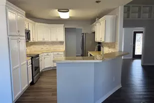 5955 Ashton Woods Cir, Milton, FL 32570 - Photo 15