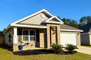 10545 Queens Gate Cir, Pensacola, FL 32506 - Photo 3
