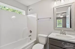 3017 Berwick St, Pensacola, FL 32503 - Photo 7