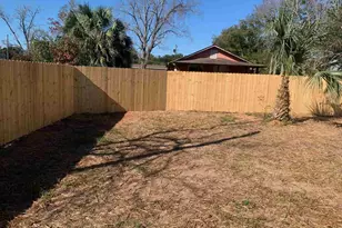 3017 Berwick St, Pensacola, FL 32503 - Photo 11