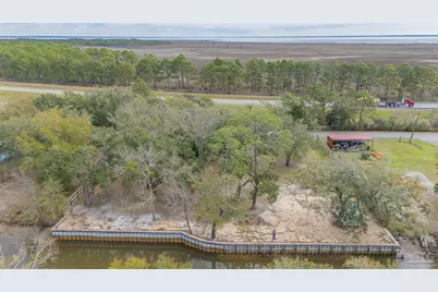 307 Katie St, Milton, FL 32583 - Photo 9