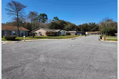 8176 Camelford Dr, Pensacola, FL 32506 - Photo 3