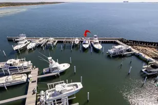 300 Pensacola Beach Rd, Gulf Breeze, FL 32561 - Photo 9