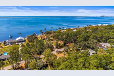 Soundside Dr, Gulf Breeze, FL 32563 - Photo 9