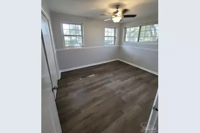 301 Poinciana Dr, Gulf Breeze, FL 32561 - Photo 9