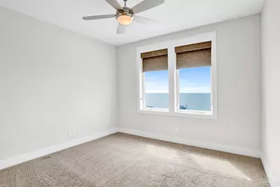 1070 Harbor Ln, Gulf Breeze, FL 32563 - Photo 29