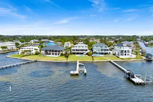 1070 Harbor Ln, Gulf Breeze, FL 32563 - Photo 3