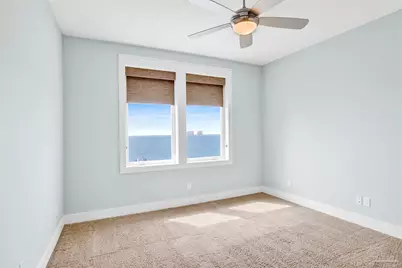 1070 Harbor Ln, Gulf Breeze, FL 32563 - Photo 27