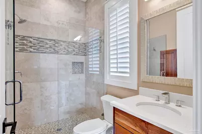 1070 Harbor Ln, Gulf Breeze, FL 32563 - Photo 23