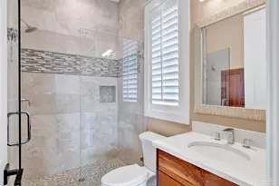 1070 Harbor Ln, Gulf Breeze, FL 32563 - Photo 23