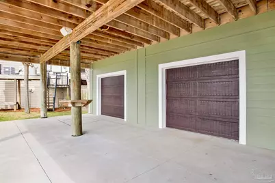 1070 Harbor Ln, Gulf Breeze, FL 32563 - Photo 39