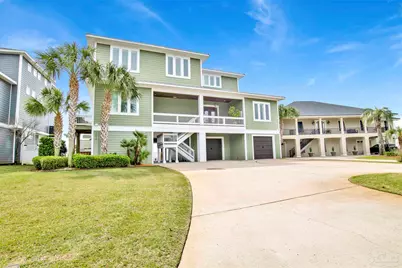 1070 Harbor Ln, Gulf Breeze, FL 32563 - Photo 53