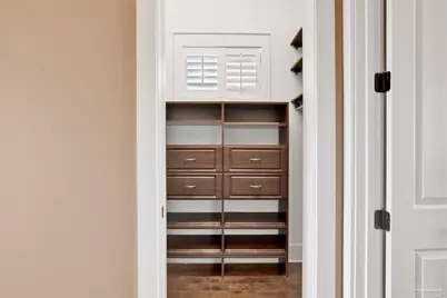 1070 Harbor Ln, Gulf Breeze, FL 32563 - Photo 21