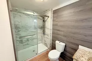 3235 Bayou Dr, Pensacola, FL 32505 - Photo 9