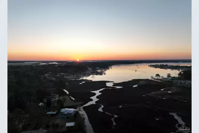 7524 Petersen Pt Rd, Milton, FL 32583 - Photo 5