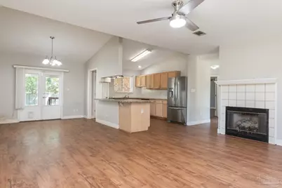 308 Twisted Oak Dr, Cantonment, FL 32533 - Photo 5