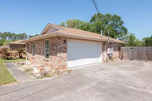 308 Twisted Oak Dr, Cantonment, FL 32533 - Photo 3