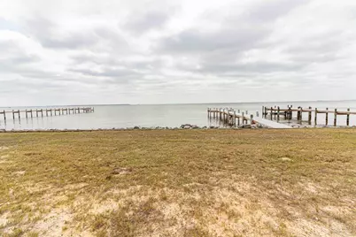 117 Bayshore Dr, Pensacola, FL 32507 - Photo 49