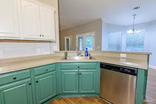 2863 Wallace Lake Rd, Pace, FL 32571 - Photo 11