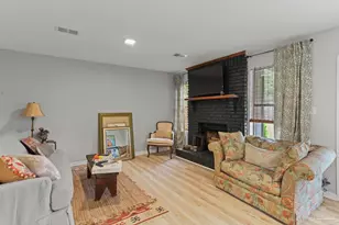 6273 Kirsten Dr, Pensacola, FL 32504 - Photo 9