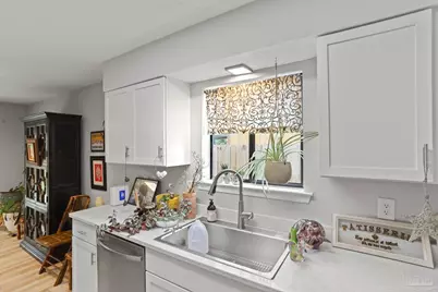 6273 Kirsten Dr, Pensacola, FL 32504 - Photo 7