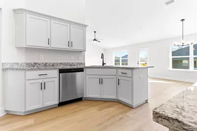 1890 Hazelnut Dr #40B, Cantonment, FL 32533 - Photo 3