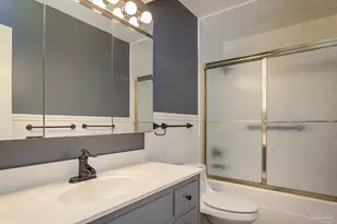 1090 Park Ln, Gulf Breeze, FL 32563 - Photo 15