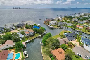 1090 Park Ln, Gulf Breeze, FL 32563 - Photo 53