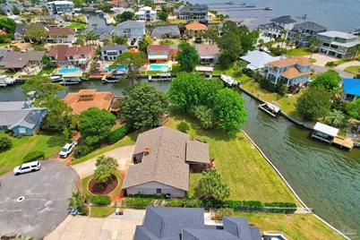 1090 Park Ln, Gulf Breeze, FL 32563 - Photo 41