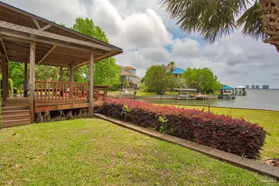 1090 Park Ln, Gulf Breeze, FL 32563 - Photo 39
