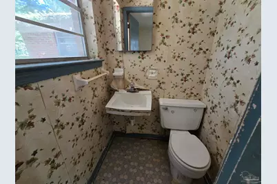 236 Brigadier Dr, Pensacola, FL 32507 - Photo 15