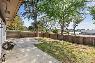 2707 E De Soto St, Pensacola, FL 32503 - Photo 19