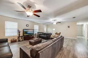 6633 Frank Reeder Rd, Pensacola, FL 32526 - Photo 5