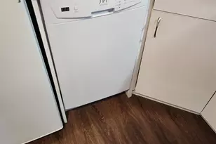 224 E Garden St, Pensacola, FL 32502 - Photo 9