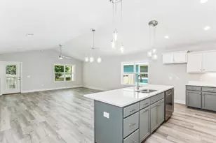 5885 Grotto Ave, Pensacola, FL 32507 - Photo 13