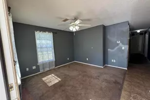 5620 Charter Cir, Gulf Breeze, FL 32563 - Photo 3