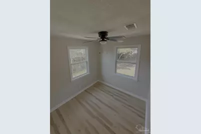 28 Mindoro Cir, Pensacola, FL 32507 - Photo 9