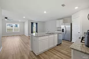 3842 James Stovall St, Pensacola, FL 32526 - Photo 5