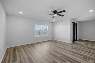 3842 James Stovall St, Pensacola, FL 32526 - Photo 9