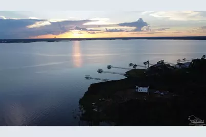 4500 Fishermans Point Dr, Milton, FL 32583 - Photo 11