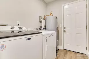 206 N G St, Pensacola, FL 32502 - Photo 25