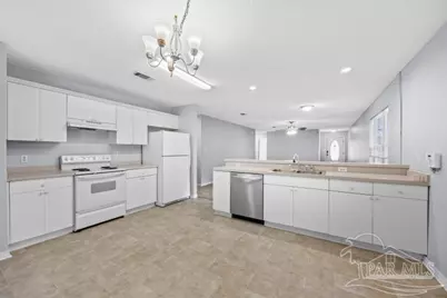 1009 Simpson St, Pensacola, FL 32526 - Photo 5