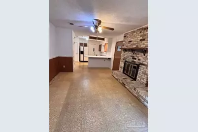 6235 Confederate Dr, Pensacola, FL 32503 - Photo 5