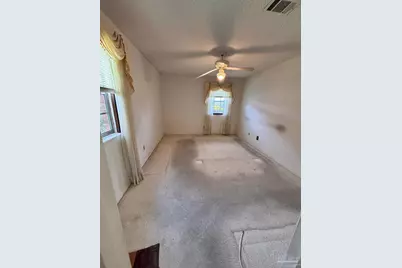 6235 Confederate Dr, Pensacola, FL 32503 - Photo 19