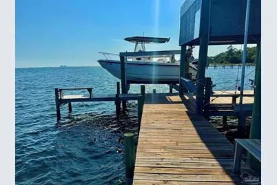 5393 Soundside Dr, Gulf Breeze, FL 32563 - Photo 45