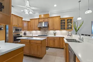 5393 Soundside Dr, Gulf Breeze, FL 32563 - Photo 9