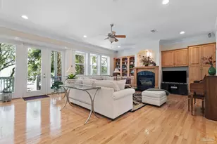 5393 Soundside Dr, Gulf Breeze, FL 32563 - Photo 17